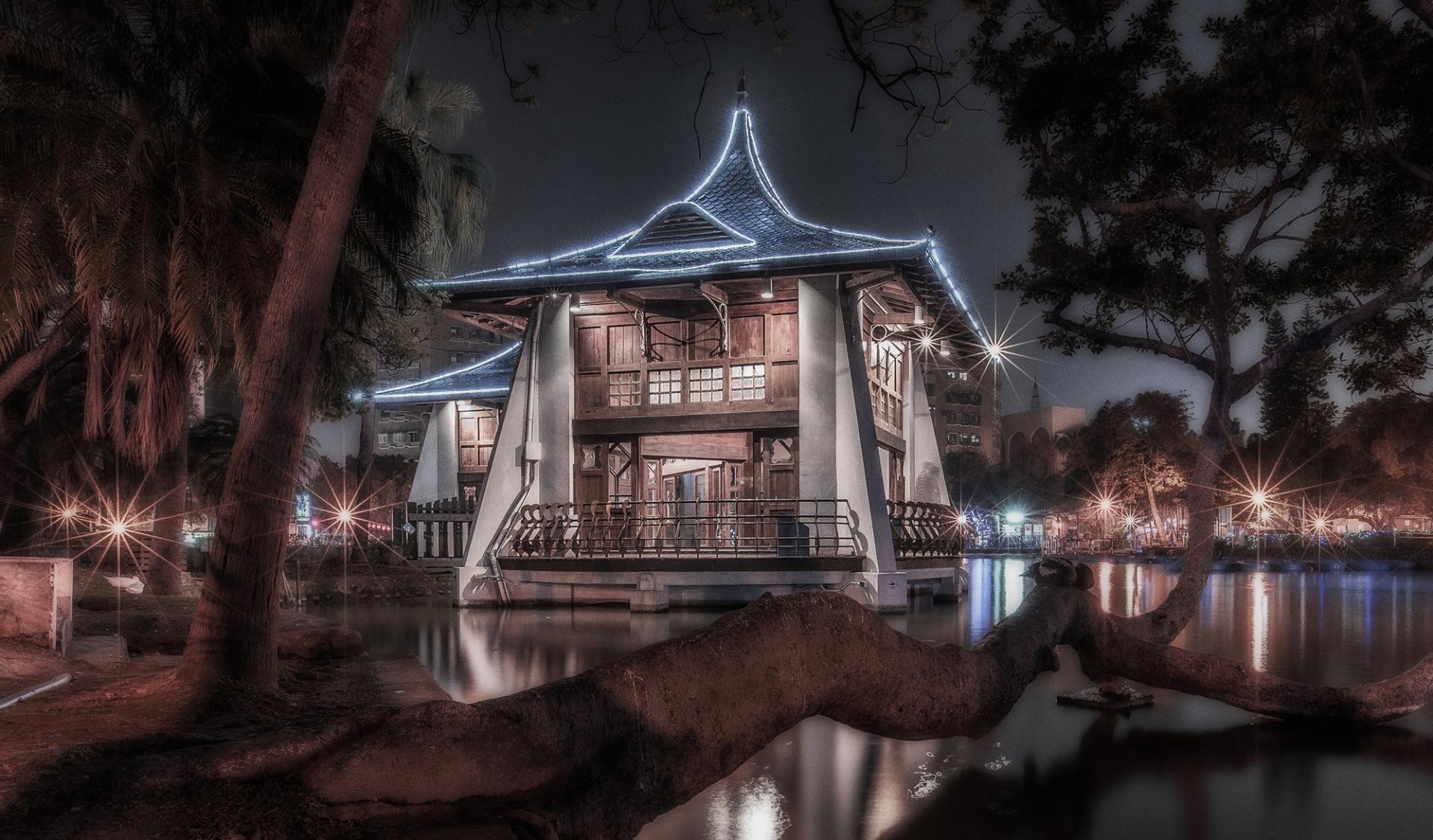 New York Photography Awards Winner - Mid Lake Pavilion