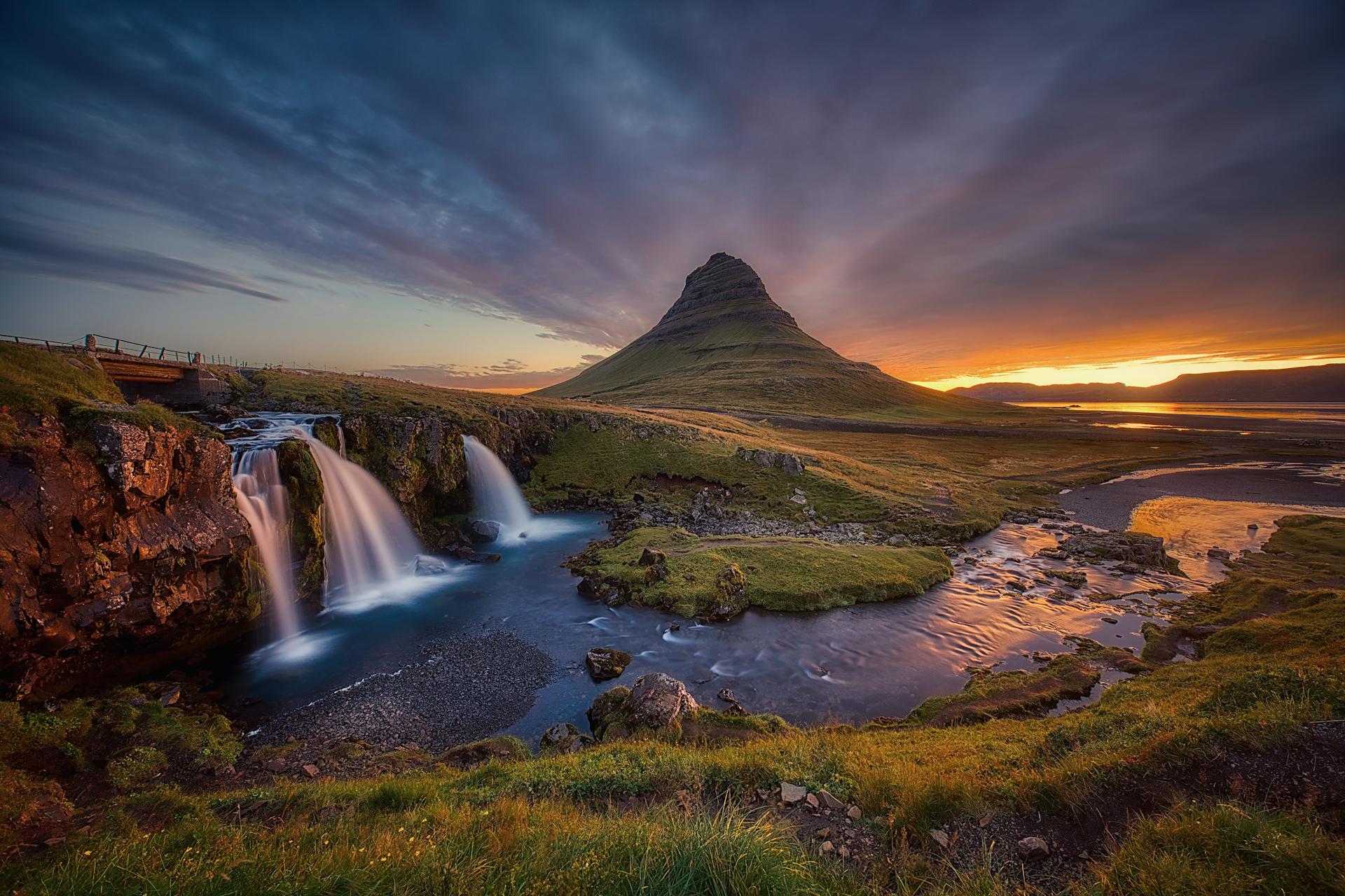 New York Photography Awards Winner - golden Kirkjufellsfoss