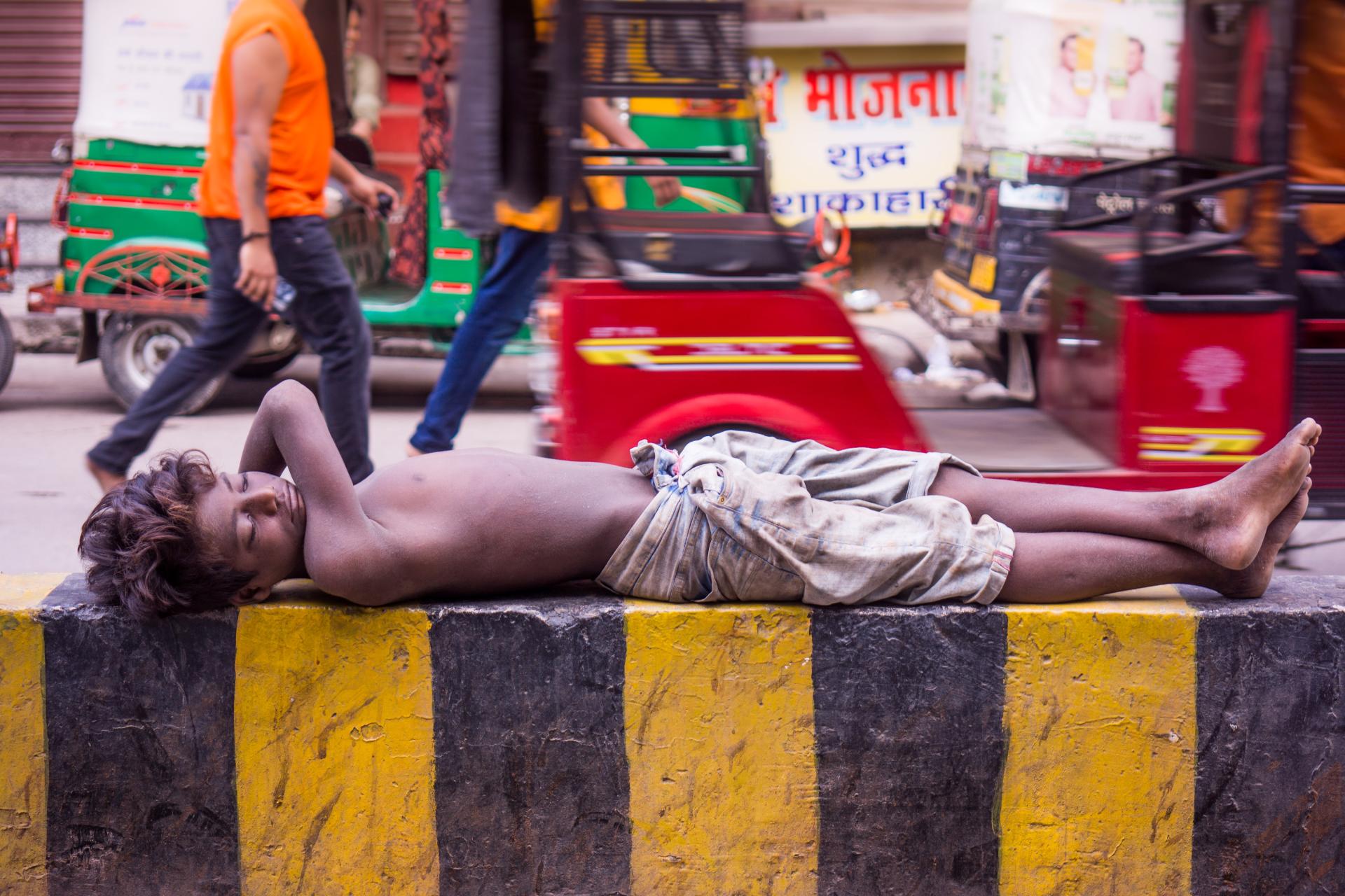 New York Photography Awards Winner - Sleeping in the middle of the road