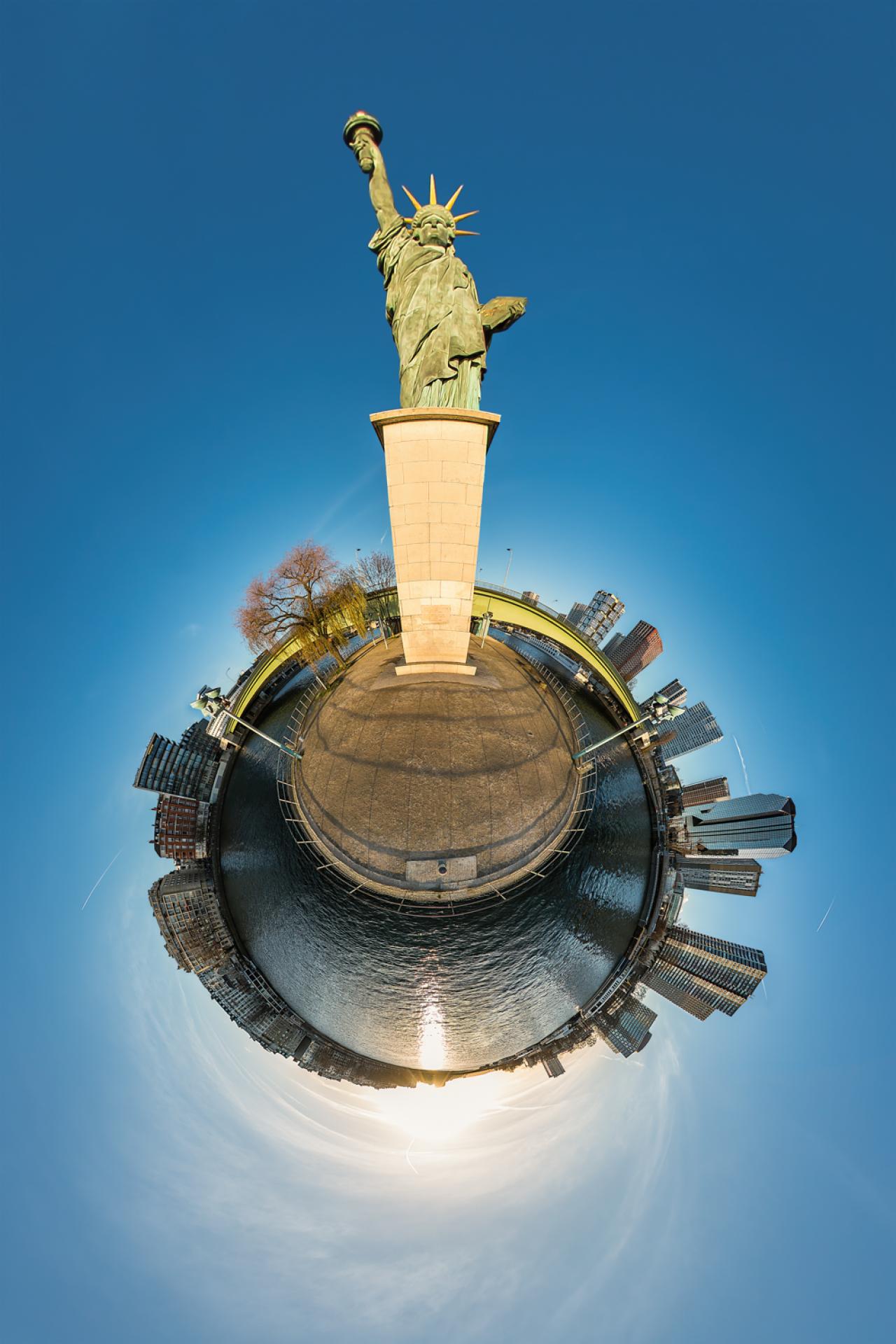 New York Photography Awards Winner - Tiny Planet-sur-Seine 