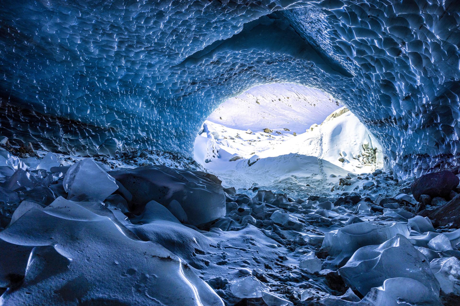 New York Photography Awards Winner - the Ice cave