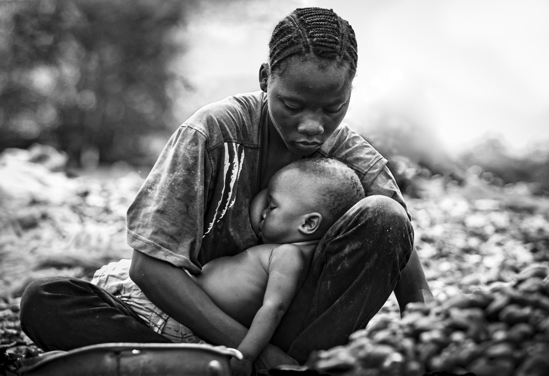 New York Photography Awards Winner - Resilient mothers