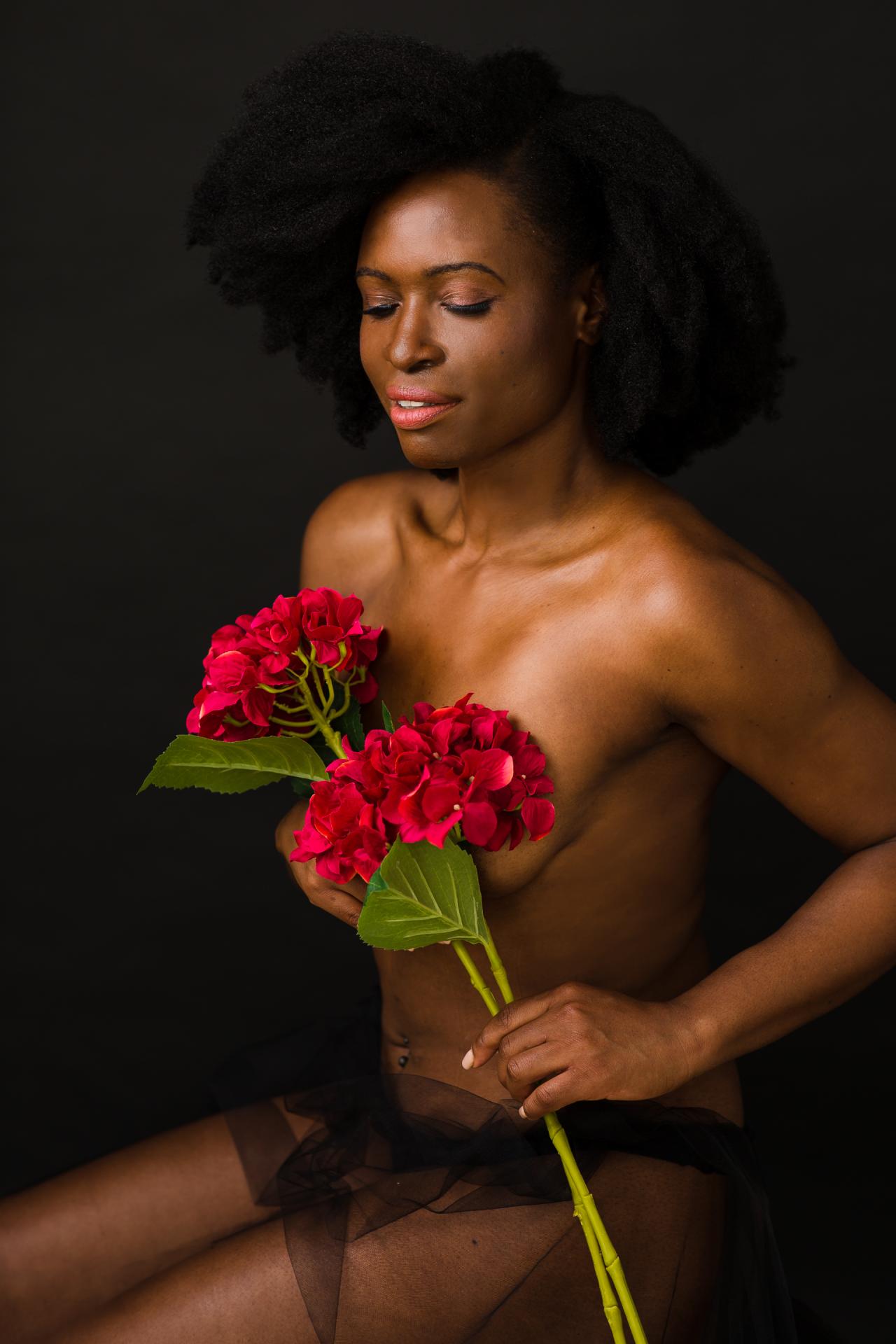 New York Photography Awards Winner - Who Steal the Spotlight? Flowers or Femininity? 