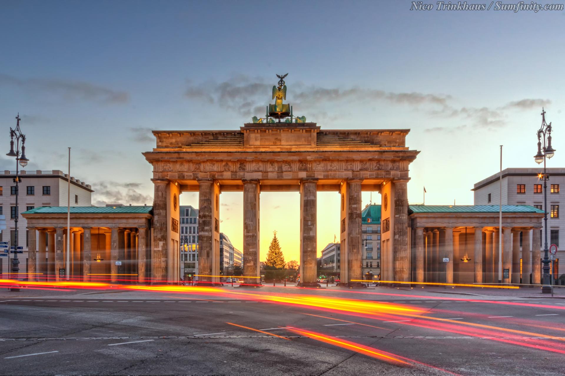 New York Photography Awards Winner - Brandenburg Gate – West | Berlin, Germany