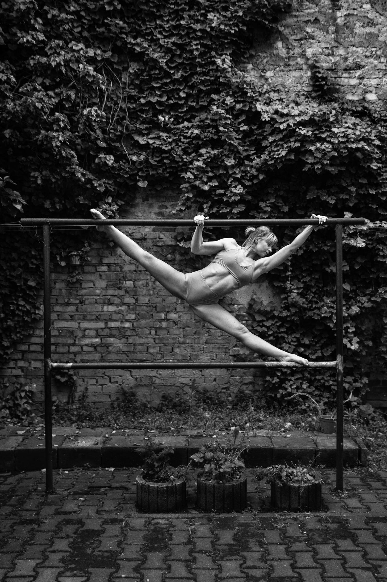 New York Photography Awards Winner - Backyard exercises