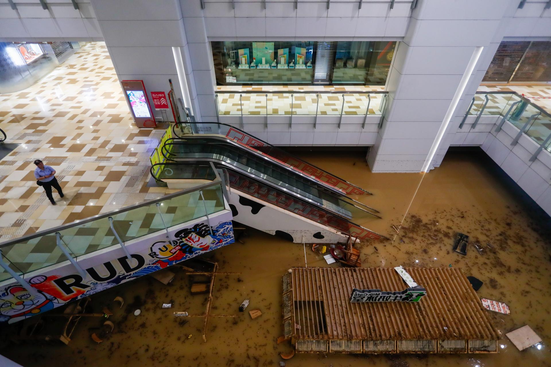 New York Photography Awards Winner - Once-in-a-century rainstorm submerged Hong Kong