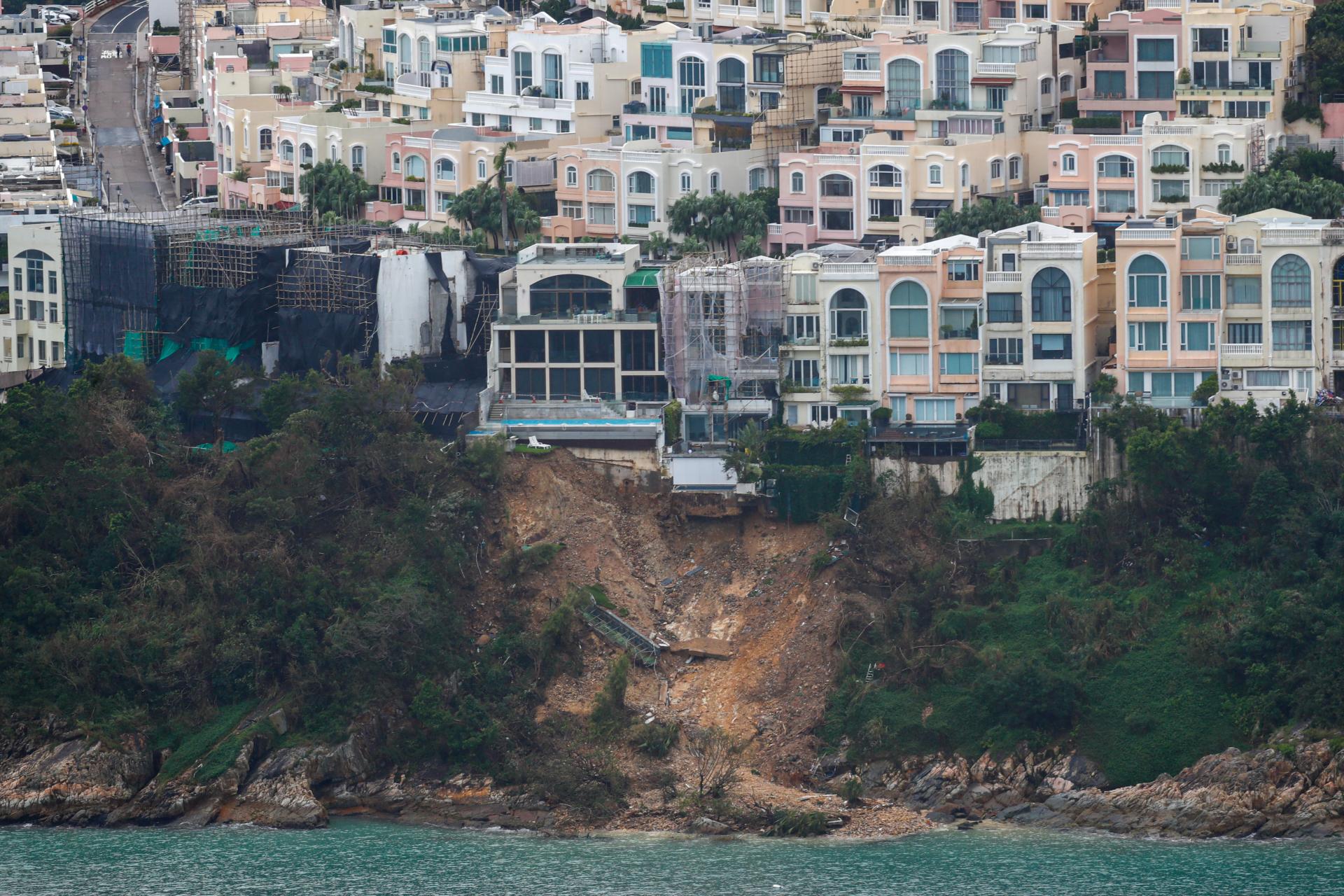 New York Photography Awards Winner - Once-in-a-century rainstorm submerged Hong Kong