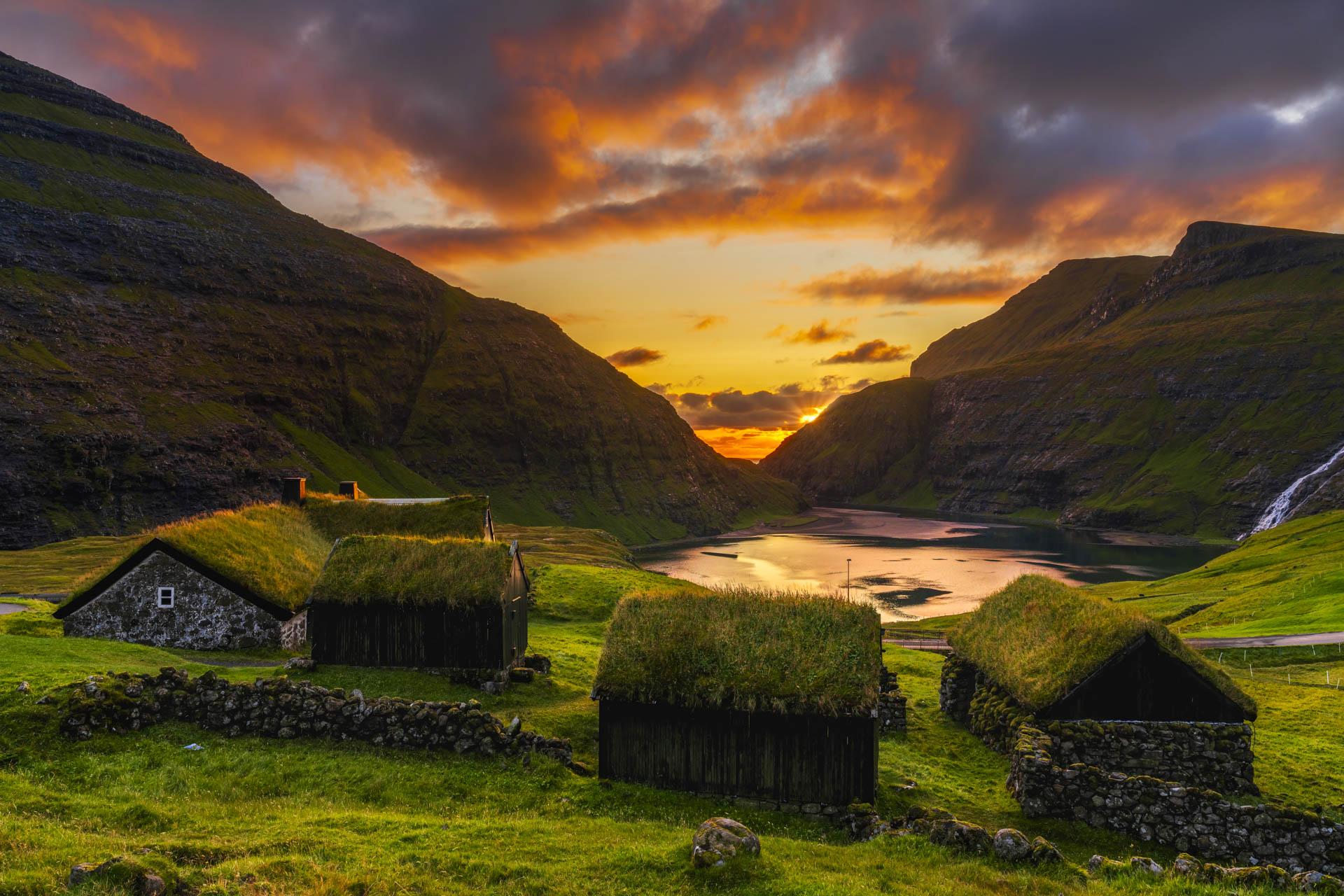 New York Photography Awards Winner - Sunset Revelation in the Faroe Islands