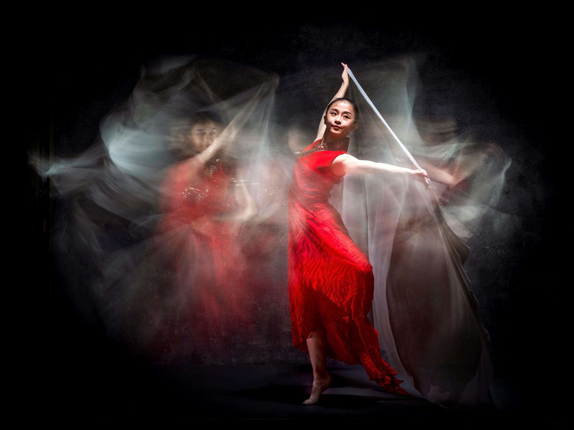 New York Photography Awards Winner - Dancing on dreams 