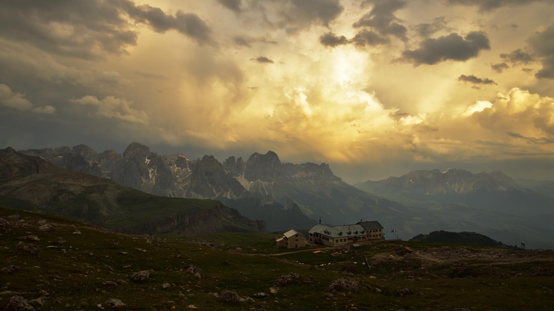 New York Photography Awards Winner - Moods in spring in the Dolomites