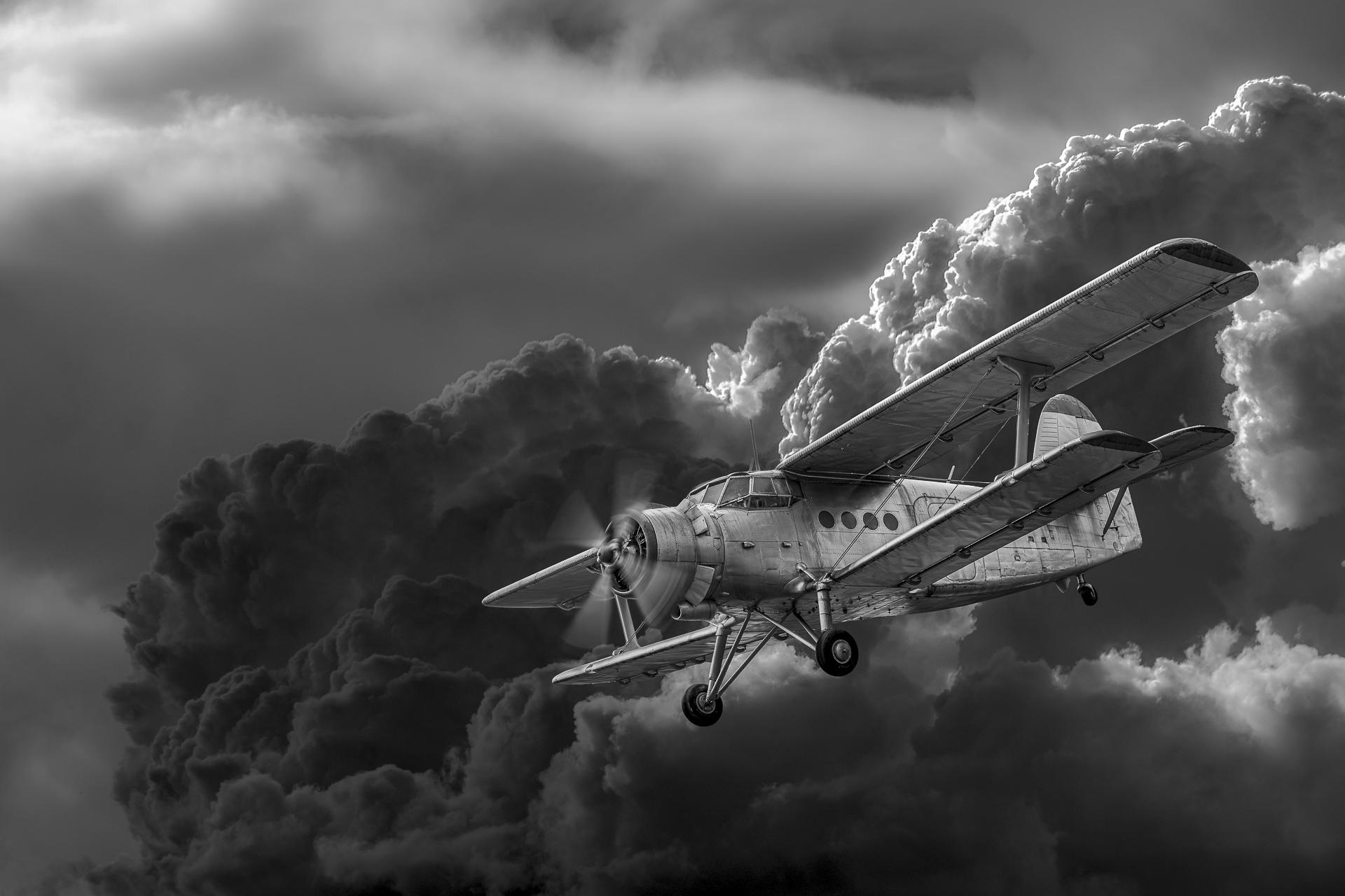 New York Photography Awards Winner - Urkainian Antenov AN-2 in a Storm