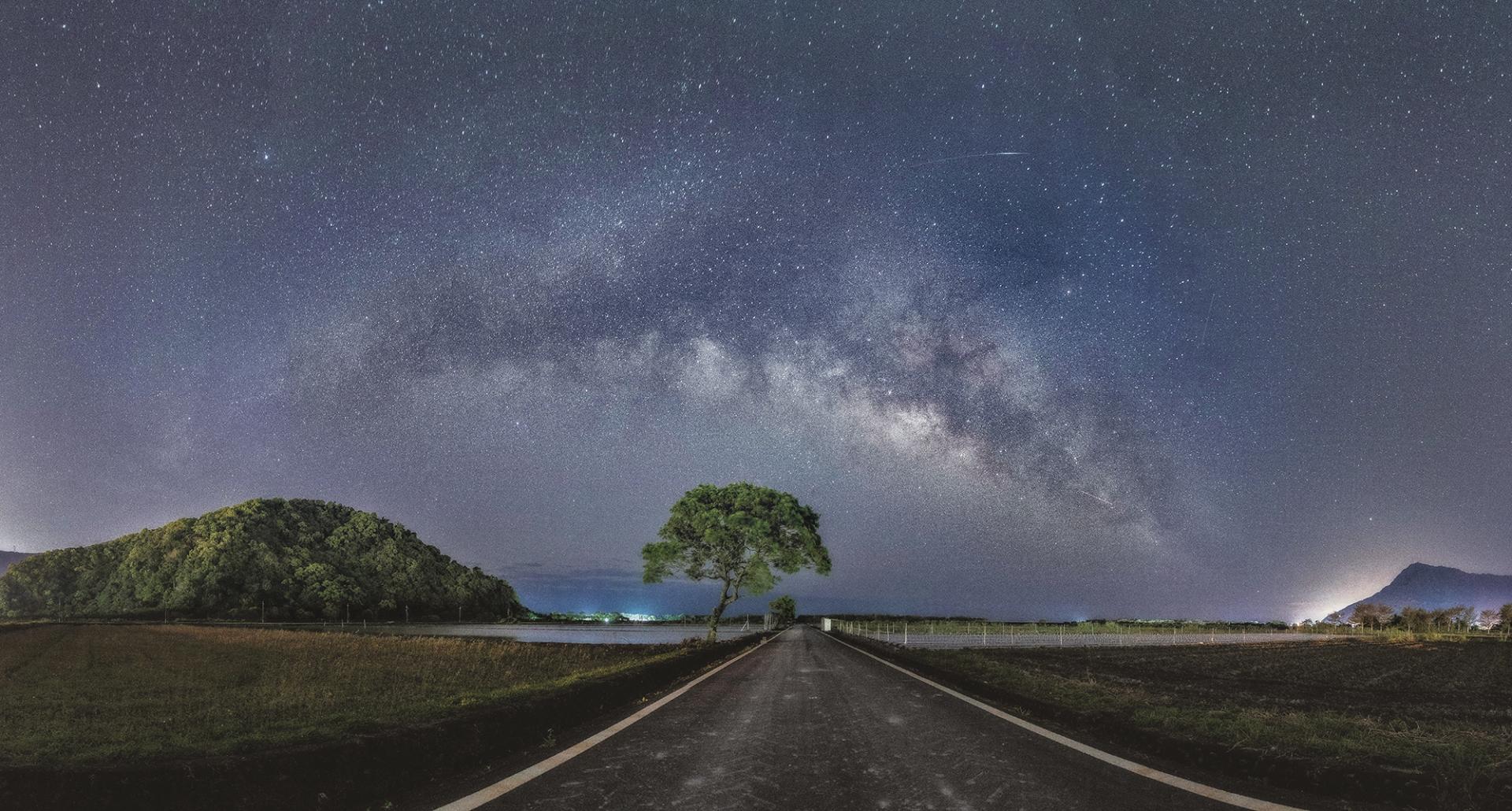 New York Photography Awards Winner - The Arch of The Milky Way