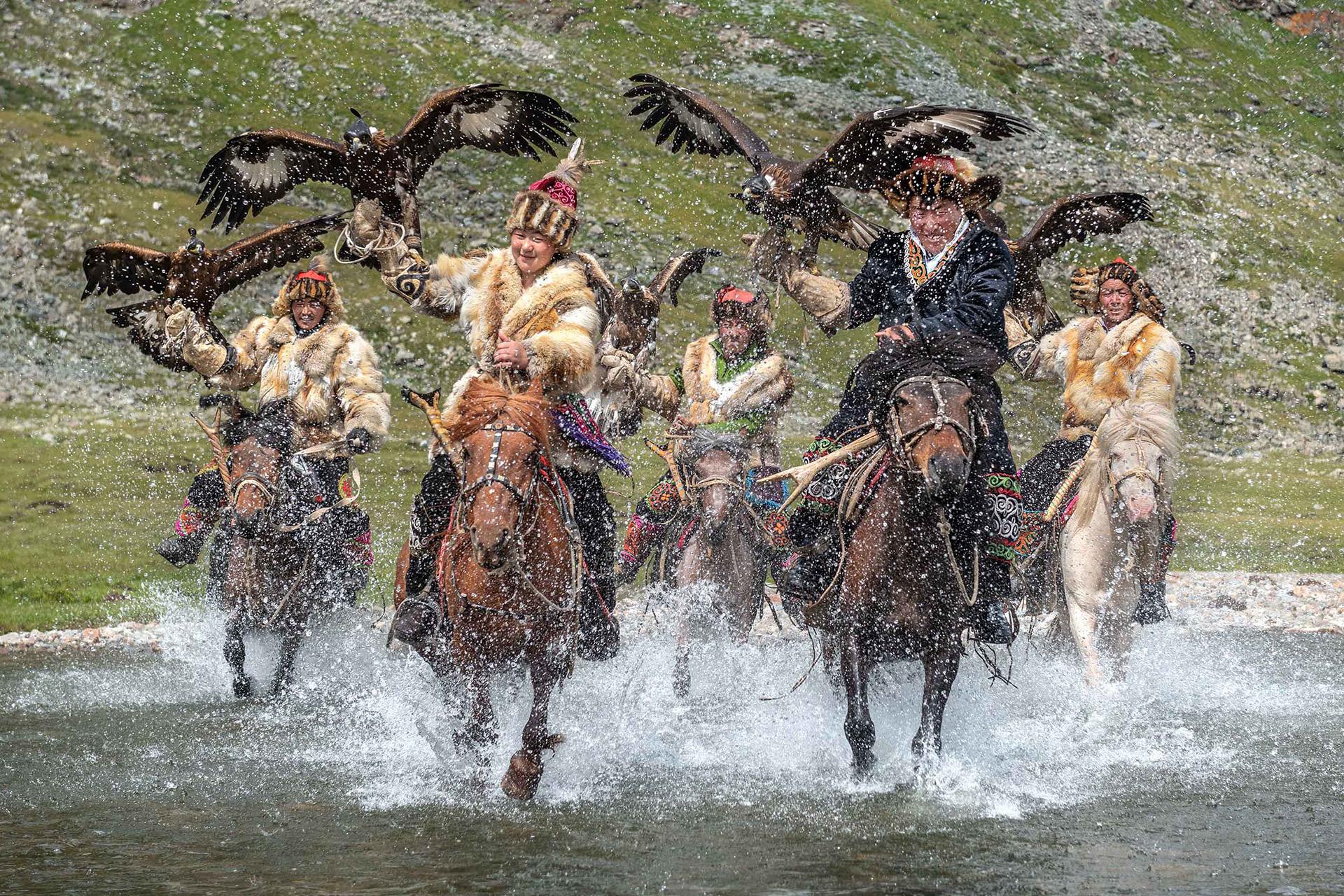 New York Photography Awards Winner - The Kings of the Mountains