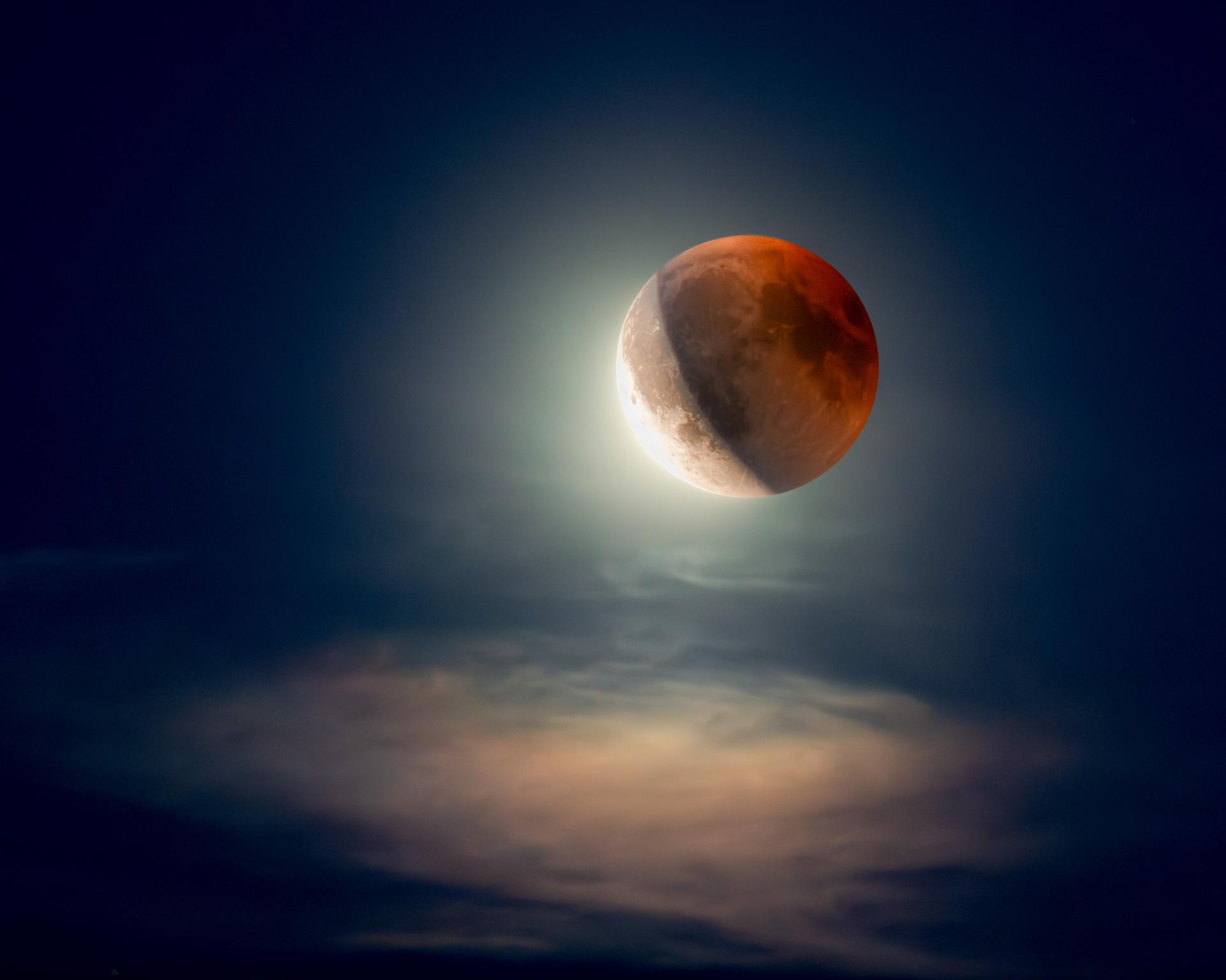 New York Photography Awards Winner - Newborn Moon